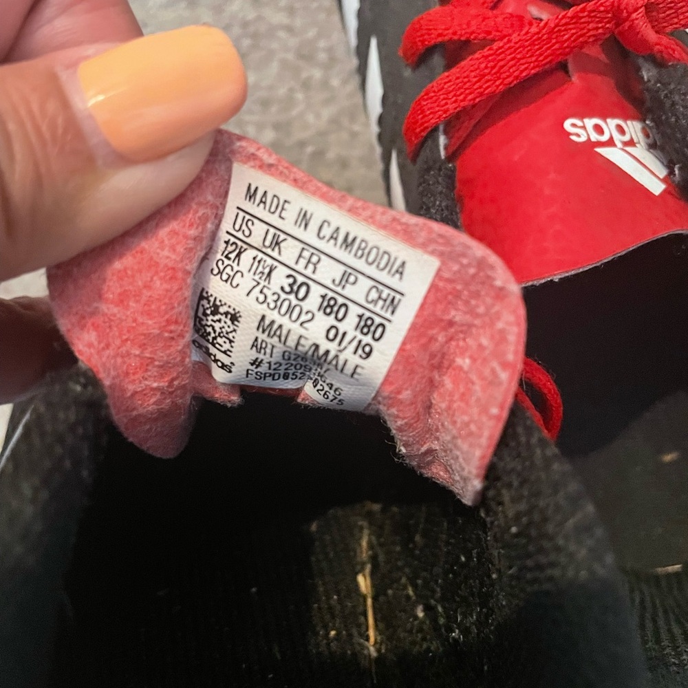 Boys soccer cleats size 12youth